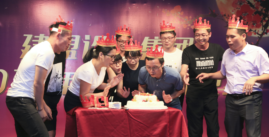 Z6尊龙凯时2017年中秋博饼晚宴圆满进行