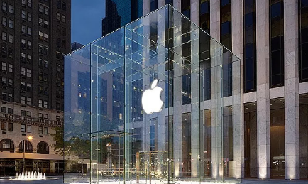 比买iphone手机更沉要的，是游苹果的地标